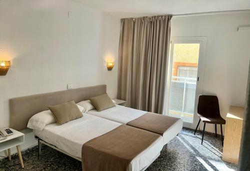 Imagen de la habitación del Hotel BH Los &Aacute;ngeles. Foto 2