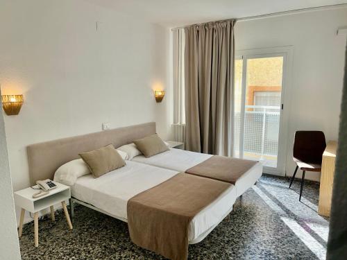 Imagen de la habitación del Hotel BH Los &Aacute;ngeles. Foto 3