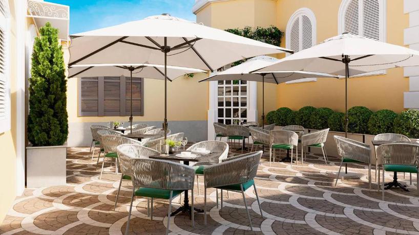 Imagen de los exteriores del Hotel BH Roma. Foto 16