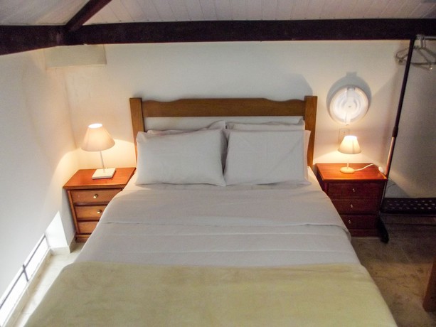 Imagen de la habitación del Hotel BH Studio. Foto 12
