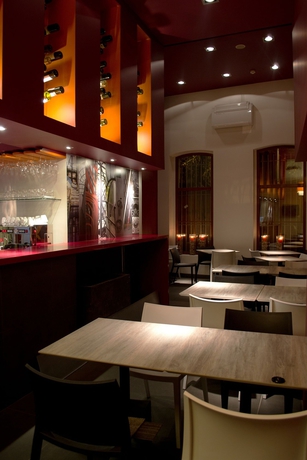 Imagen del bar/restaurante del Hotel BHB Hotel Boutique. Foto 3