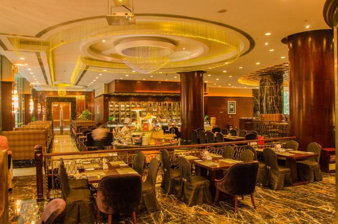 Imagen del bar/restaurante del Hotel BHD International Hotel. Foto 8