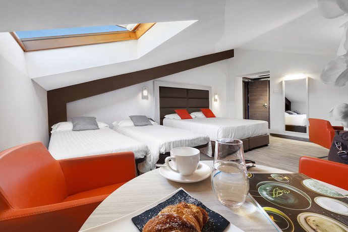 Imagen de la habitación del Hotel BHotel. Foto 2