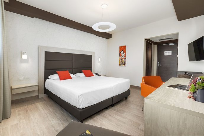 Imagen de la habitación del Hotel BHotel. Foto 3