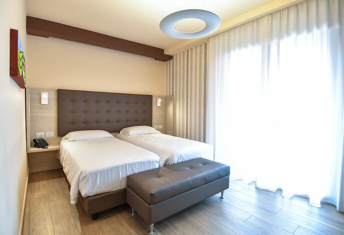 Imagen de la habitación del Hotel BHotel. Foto 4