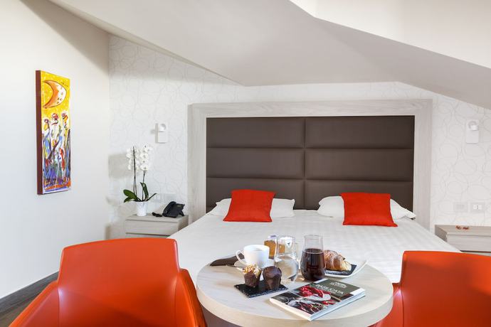 Imagen de la habitación del Hotel BHotel. Foto 19