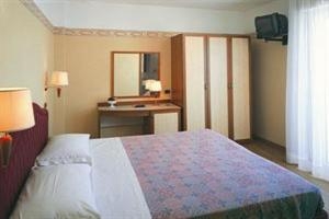 Imagen general del Hotel BIKINI. Foto 4