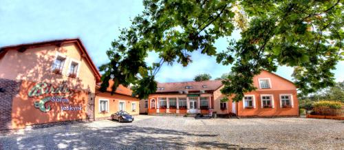 Imagen general del Hotel BIRDIE Pension & Wellness. Foto 3