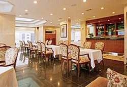 Imagen del bar/restaurante del Hotel BIWON. Foto 2