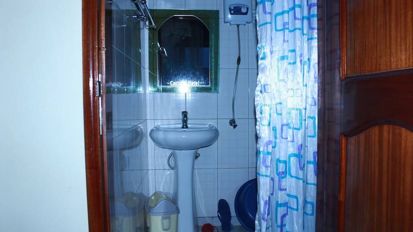 Imagen de la habitación del Hotel BK Castella. Foto 8