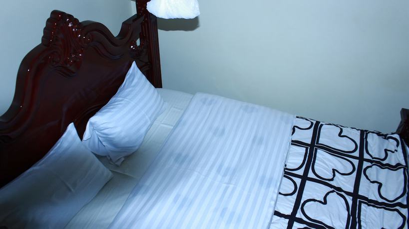 Imagen de la habitación del Hotel BK Castella. Foto 12