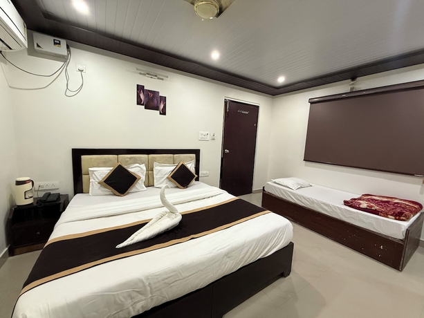 Imagen de la habitación del Hotel BK International. Foto 9