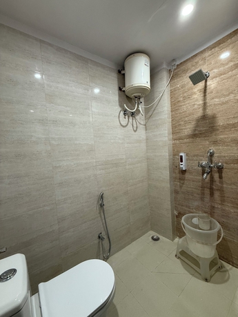 Imagen de la habitación del Hotel BK International. Foto 10
