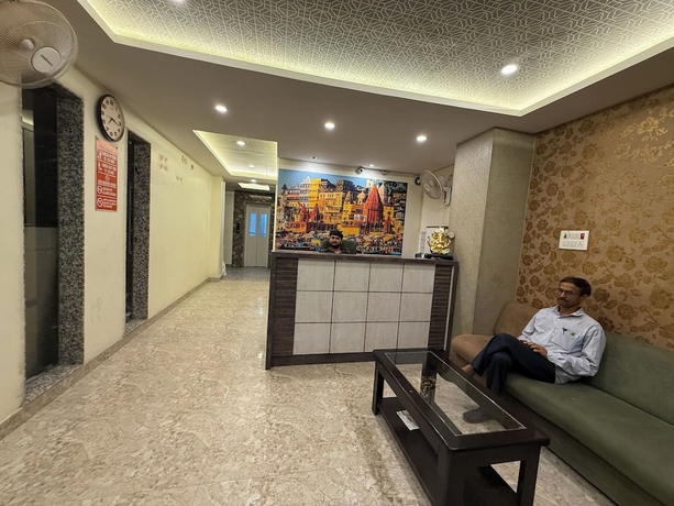 Imagen de los interiores del Hotel BK International. Foto 14