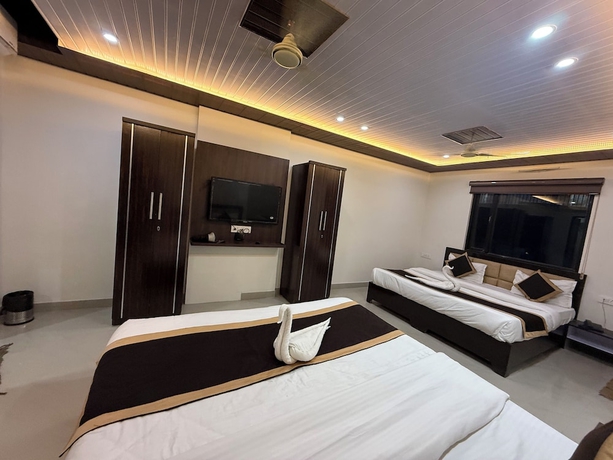 Imagen de la habitación del Hotel BK International. Foto 12