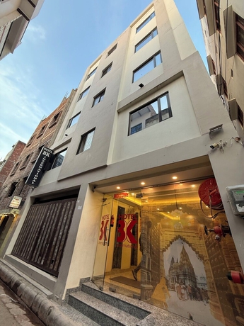 Imagen general del Hotel BK International. Foto 2