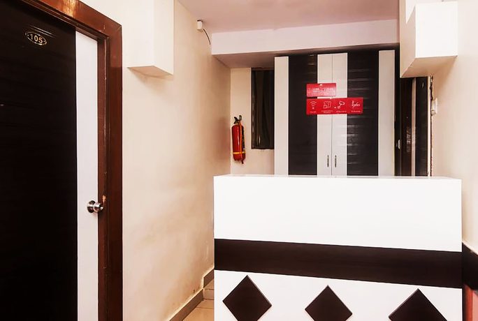 Imagen de los interiores del Hotel BKC Garden. Foto 20