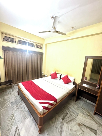 Imagen de la habitación del Hotel BKR Guwahati. Foto 4
