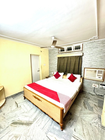 Imagen de la habitación del Hotel BKR Guwahati. Foto 5