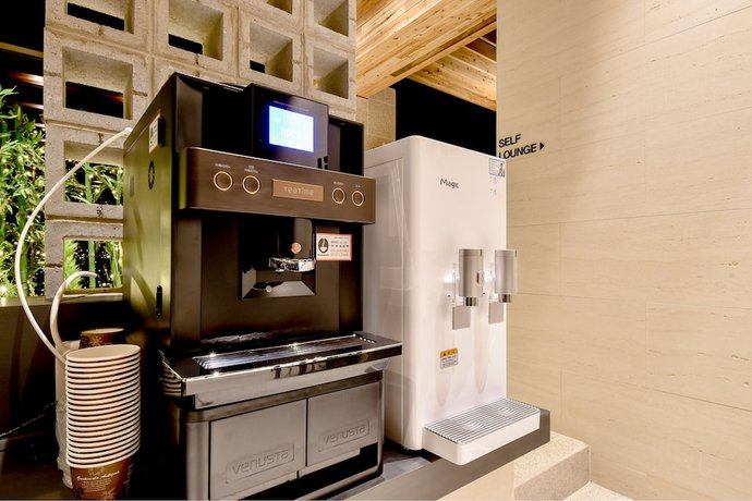 Imagen de los interiores del Hotel BLANC Business. Foto 17