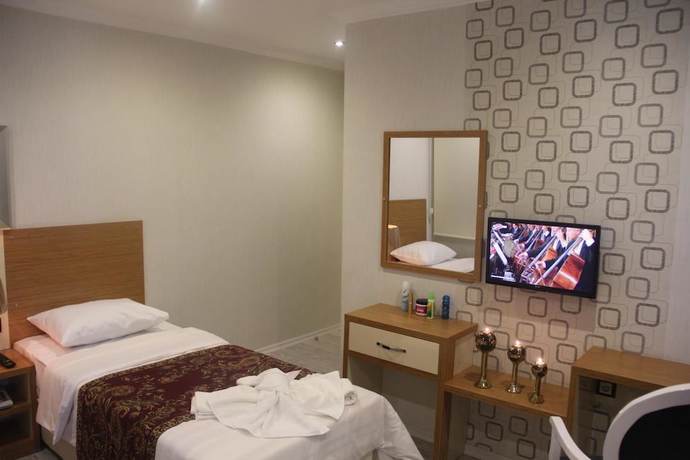 Imagen de la habitación del Hotel BLC. Foto 4