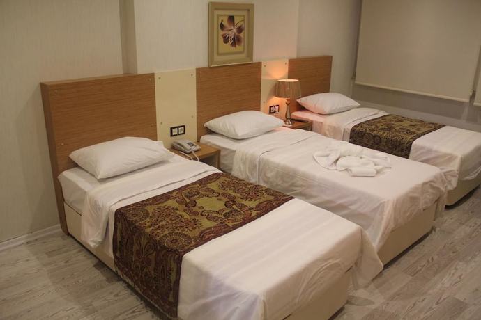 Imagen de la habitación del Hotel BLC. Foto 13
