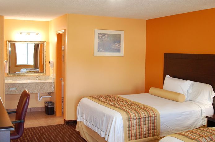 Imagen de la habitación del Hotel BLUE SKY INN Glens Falls-Saratoga-Lake George. Foto 2