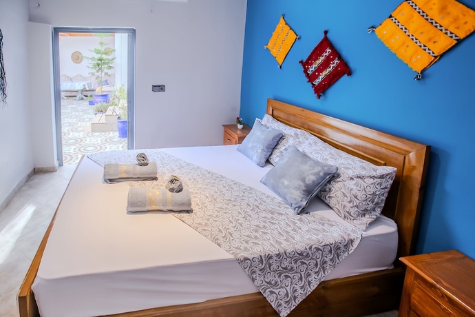 Imagen de la habitación del Hotel BLUERINA CAMP HOSTEL. Foto 1