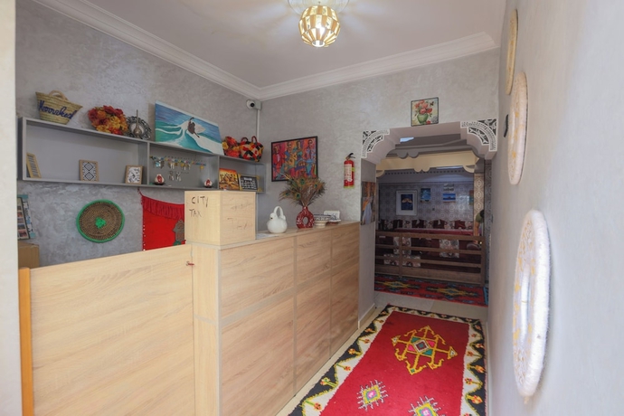 Imagen de los interiores del Hotel BLUERINA CAMP HOSTEL. Foto 16