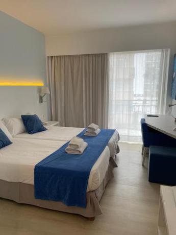 Imagen de la habitación del Hotel BLUESEA Anba Romani. Foto 2