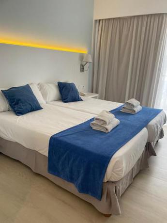 Imagen de la habitación del Hotel BLUESEA Anba Romani. Foto 3
