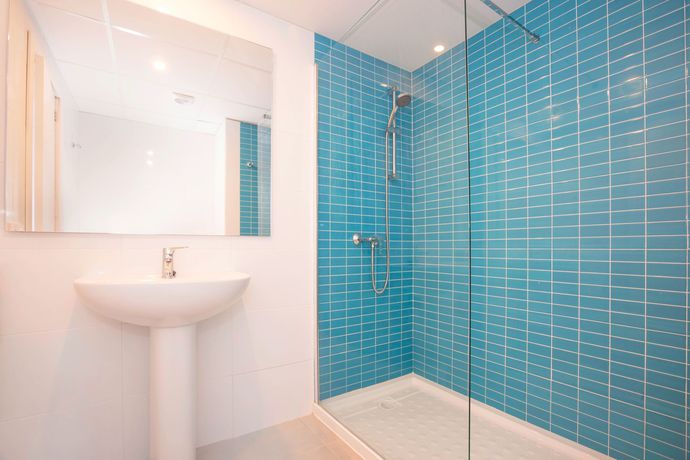 Imagen de la habitación del Hotel BLUESEA Arenal Tower Adults Only. Foto 7