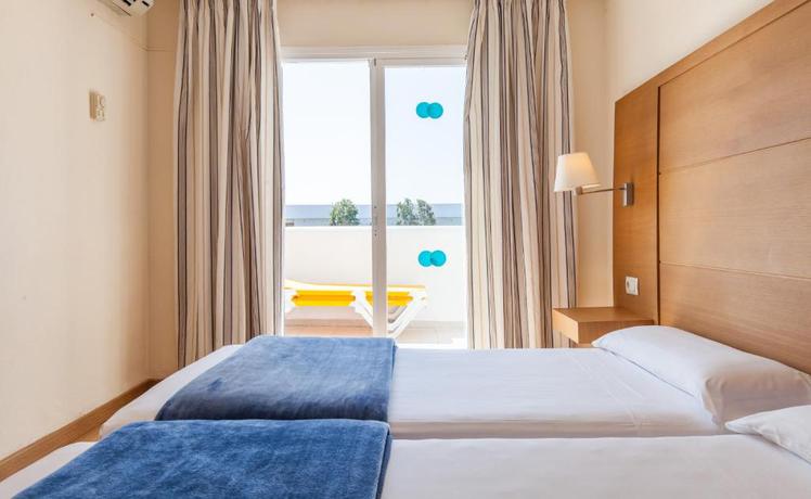 Imagen general del Hotel BLUESEA Club Marthas. Foto 12