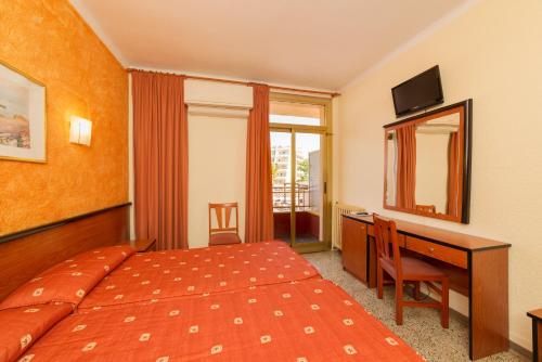 Imagen de la habitación del Hotel BLUESEA Continental. Foto 16