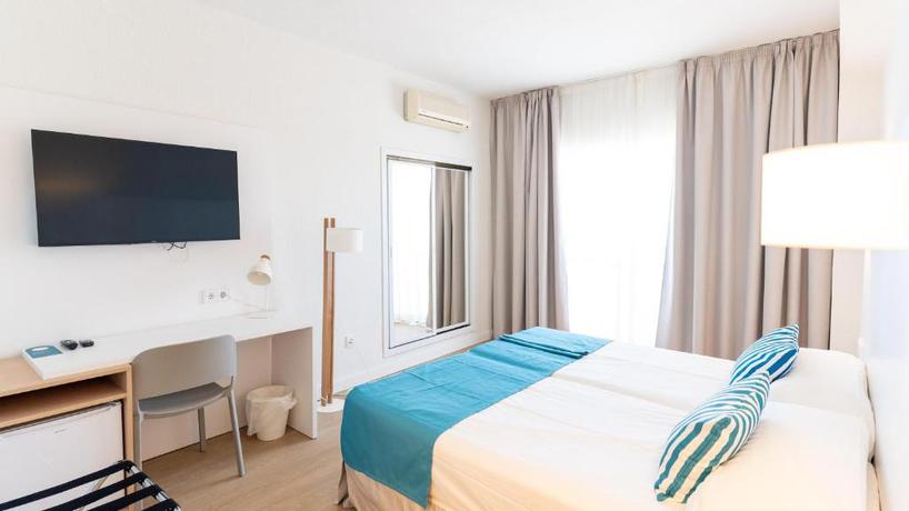 Imagen de la habitación del Hotel BLUESEA Costa Serena. Foto 8