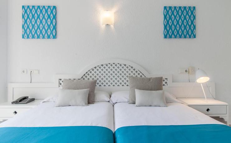 Imagen de la habitación del Hotel BLUESEA Costa Verde. Foto 9