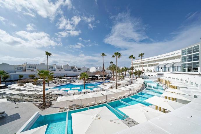 Imagen general del Hotel BLUESEA Golden Beach. Foto 5