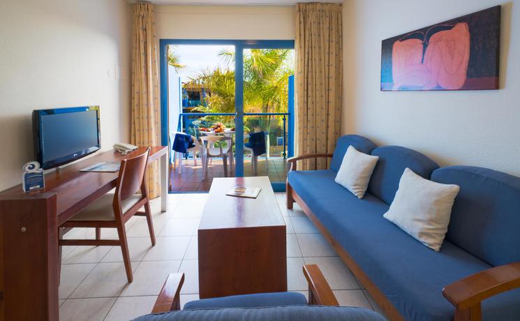 Imagen de la habitación del Hotel BLUESEA Jandia Luz Apartamentos. Foto 3