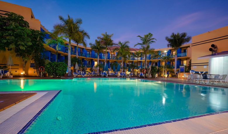 Imagen de la piscina del Hotel BLUESEA Jandia Luz Apartamentos. Foto 9