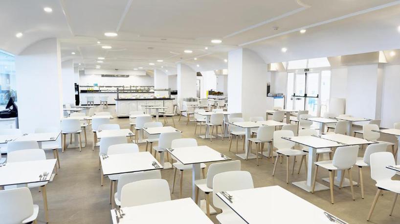 Imagen general del Hotel BLUESEA Lagos De Cesar. Foto 13