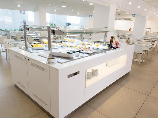 Imagen general del Hotel BLUESEA Lagos De Cesar. Foto 15