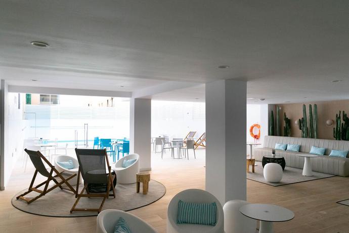 Imagen de los interiores del Hotel BLUESEA Mediodia. Foto 13