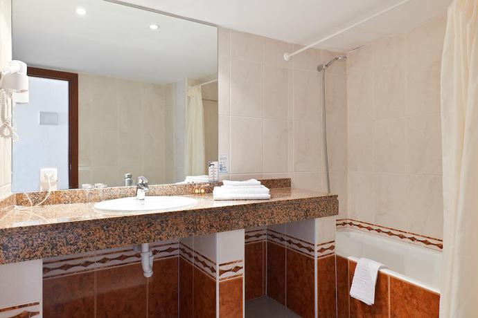 Imagen de la habitación del Hotel BLUESEA Mediodia. Foto 8