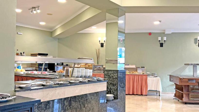 Imagen del bar/restaurante del Hotel BLUESEA Miramar Fuengirola. Foto 2