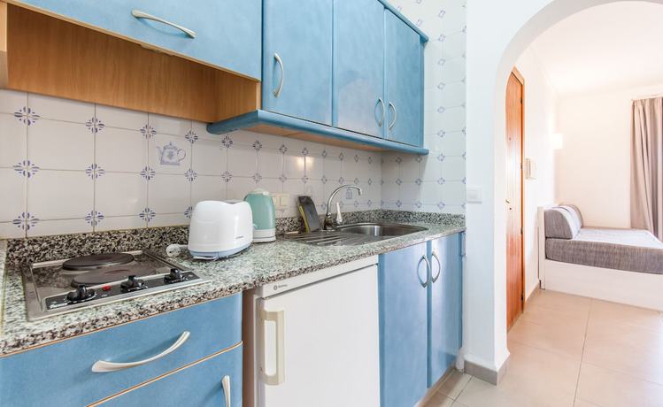 Imagen de la habitación del Hotel BLUESEA Ses Cases D’or. Foto 8