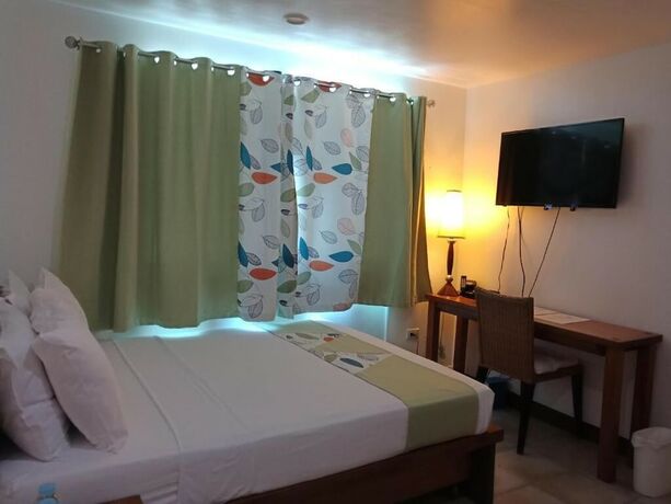 Imagen general del Hotel BLUEWAVES BEACH HOUSE. Foto 2