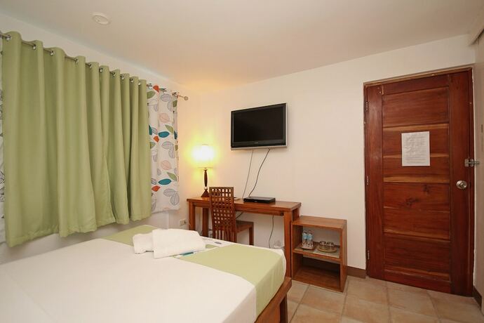 Imagen general del Hotel BLUEWAVES BEACH HOUSE. Foto 11