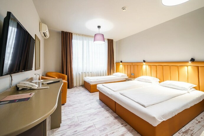 Imagen general del Hotel BLVD7. Foto 8