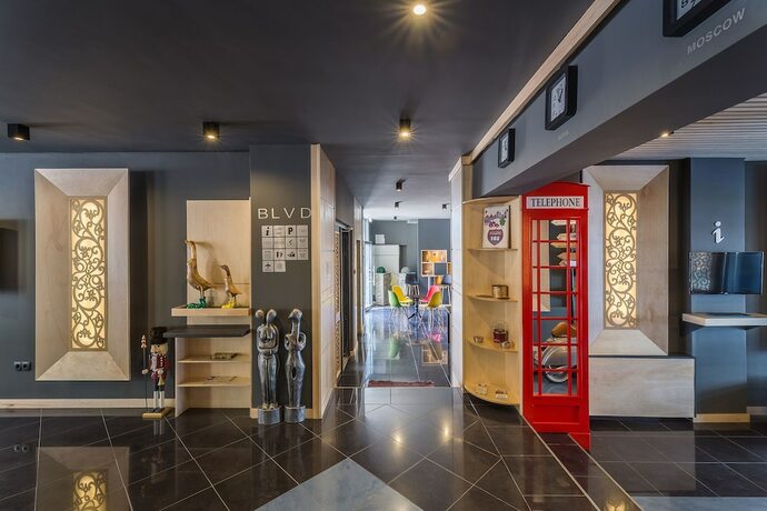 Imagen general del Hotel BLVD7. Foto 16