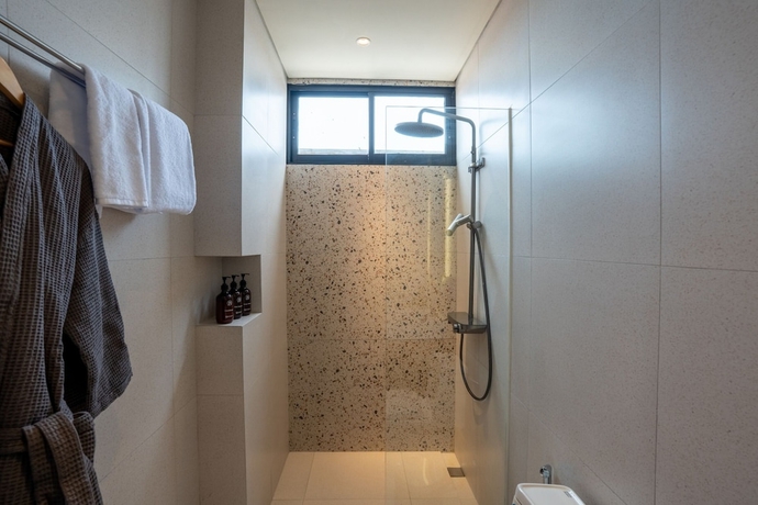 Imagen de la habitación del Hotel BLive Coliving Canggu. Foto 11